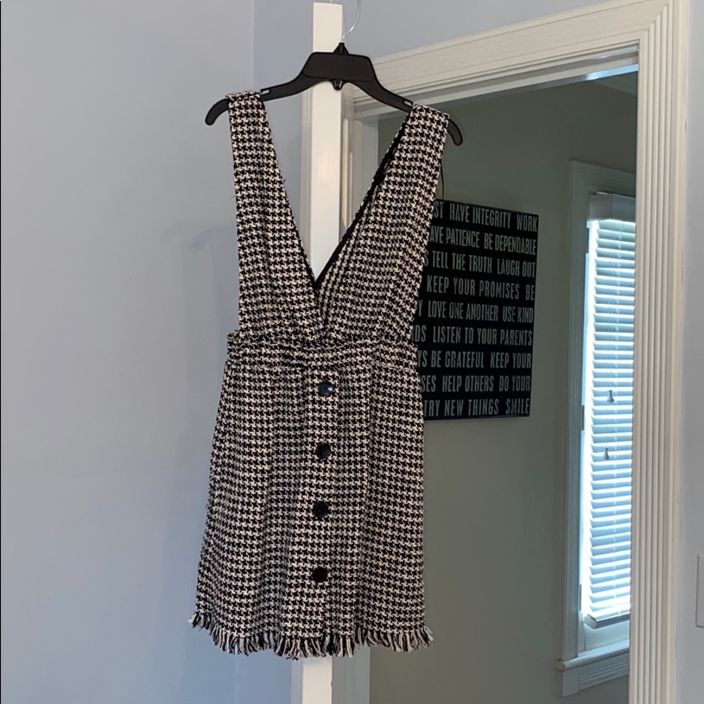 Black and cream knit EU Zara dress